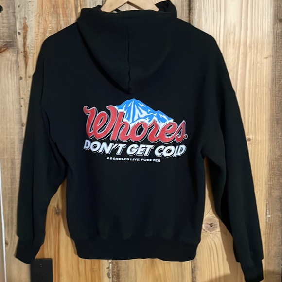 Wh*res Don’t get cold Hoodie - Picture 2 of 3